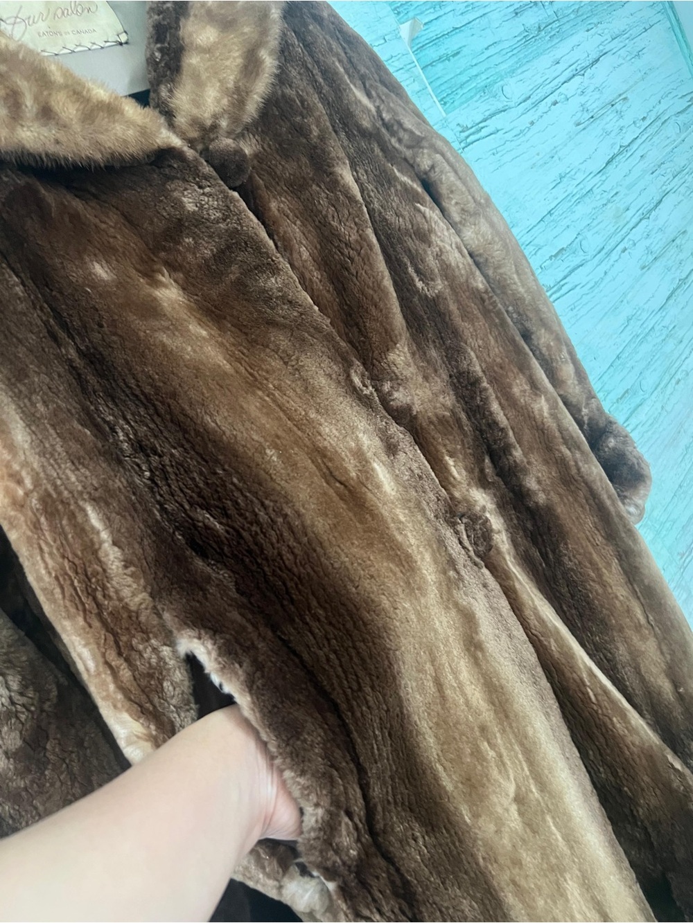 Vintage Eaton’s Fur Salon Brown Fur Coat-Made in Canada| Classic Luxury - Picture 14 of 16